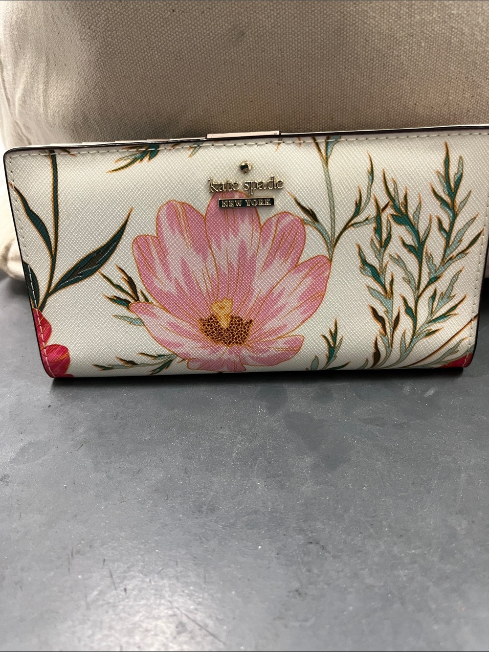 NWOT kate spade Cream Floral Continental Wallet Pink Flower  Storybook lining